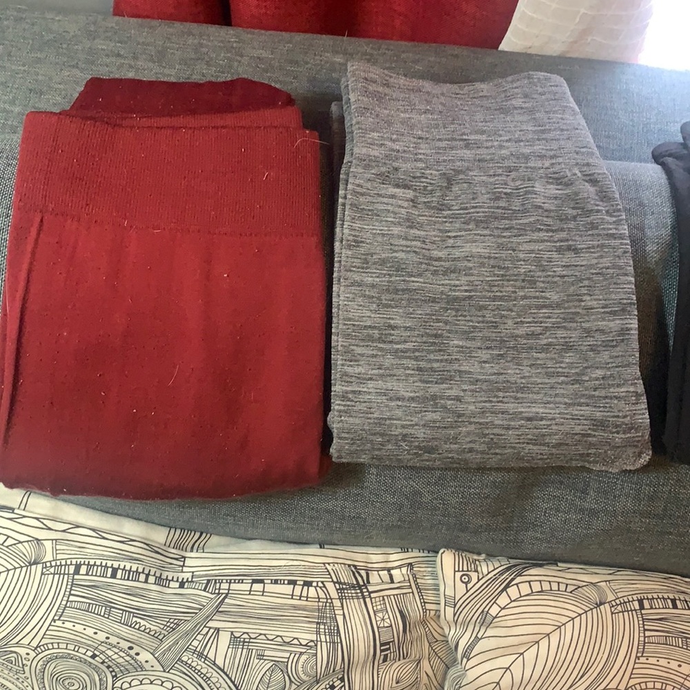5 different leggings sold together